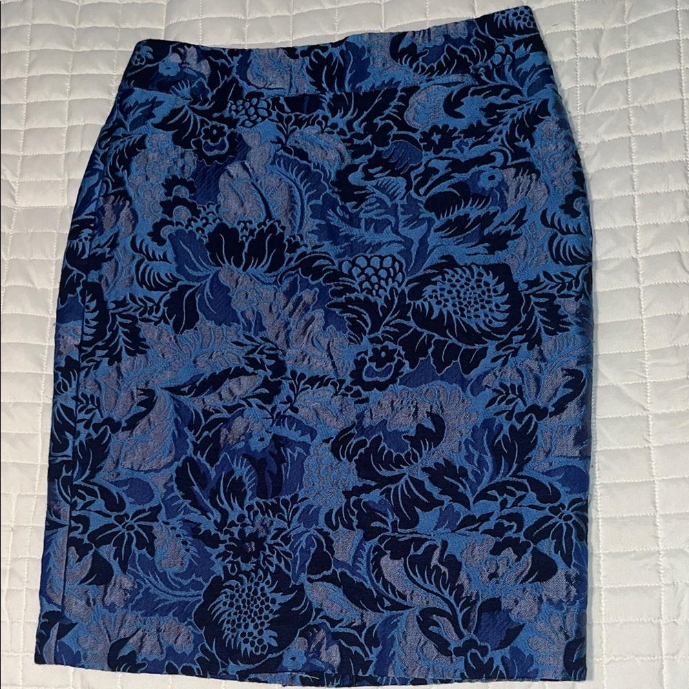 Elegant Ann Taylor Blue Floral Pencil Skirt